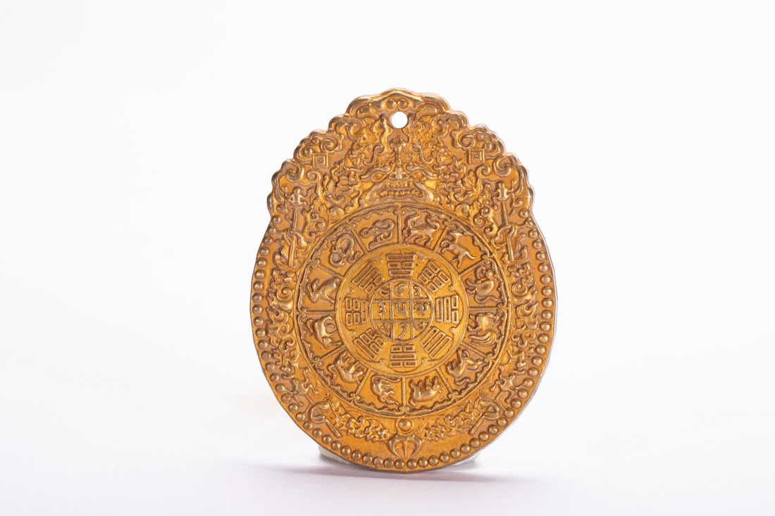 A Qing Dynasty gilt bronze nine-palace plaque: Qing Dynasty gilt bronze nine-palace plaque SIZE: L:8cm W:6.5cm W:240g (The Dimensions Of All Batches Are Manually Measured.If You Need More Detailed Information, Please Contact Our Customer Service