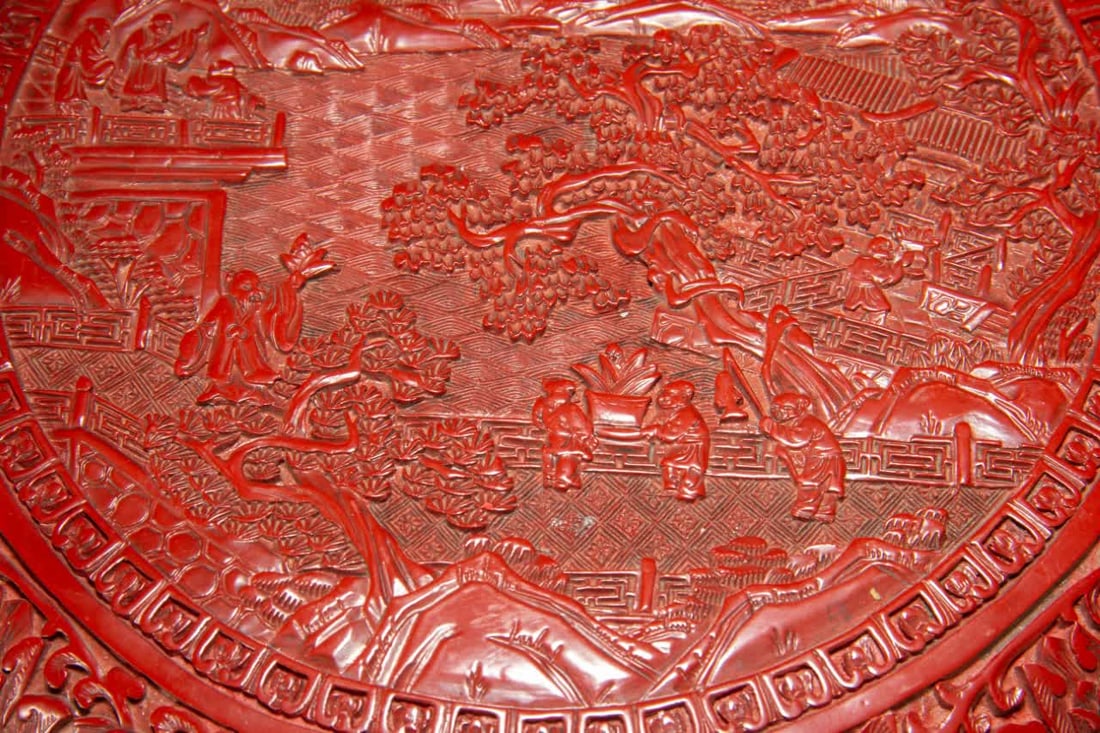A Qing Dynasty carved red chest - 2