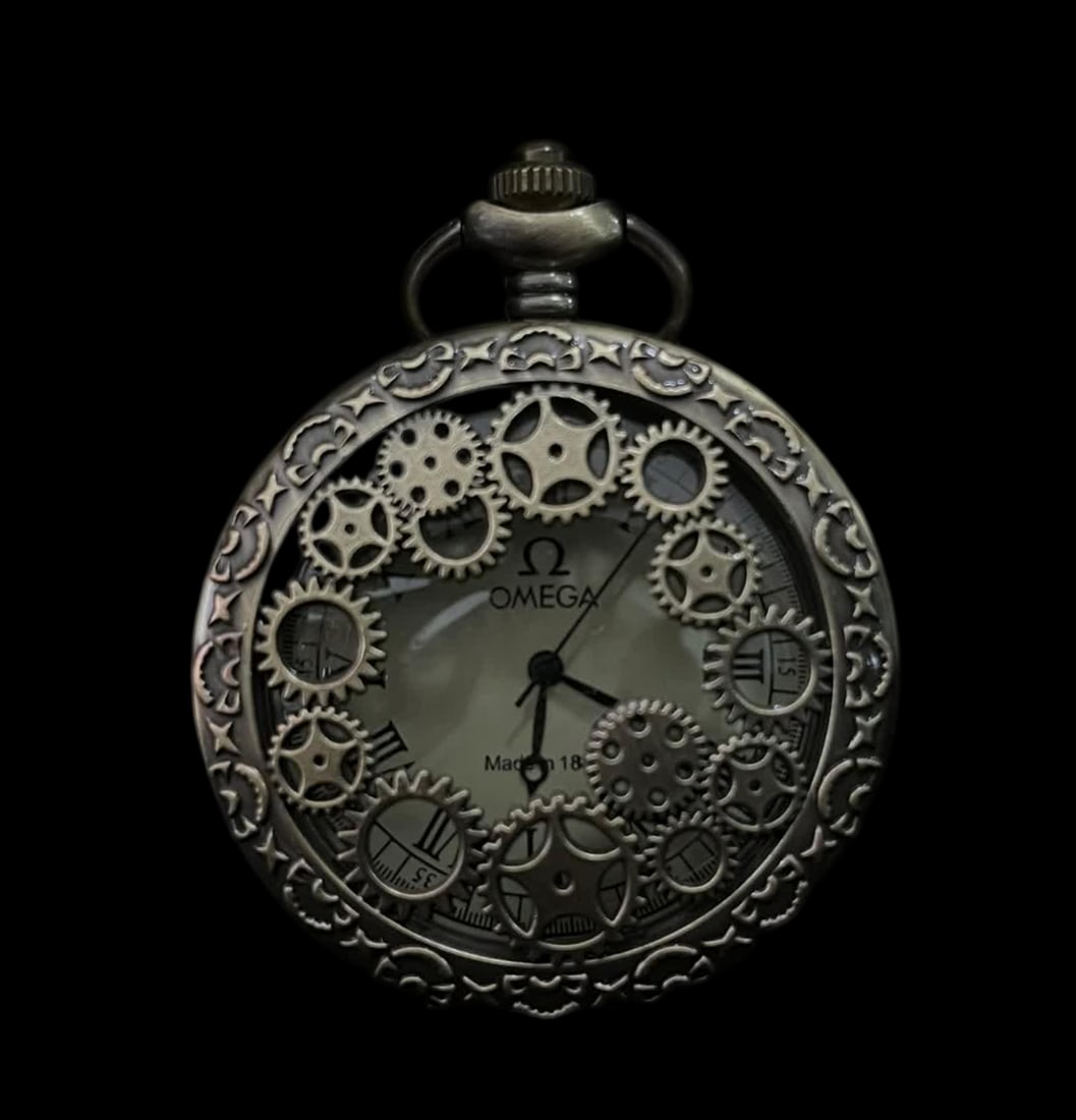 A late Qing dynasty gear single-opening pocket watch: Late Qing Dynasty gear single-opening pocket watch SIZE: D:45mm (The Dimensions Of All Batches Are Manually Measured.If You Need More Detailed Information, Please Contact Our Customer Service Before