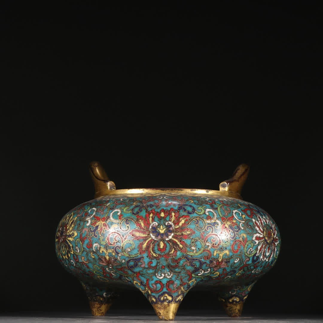 A copper gilt cloisonne incense burner with entwined lotus patterns (1 of 9)