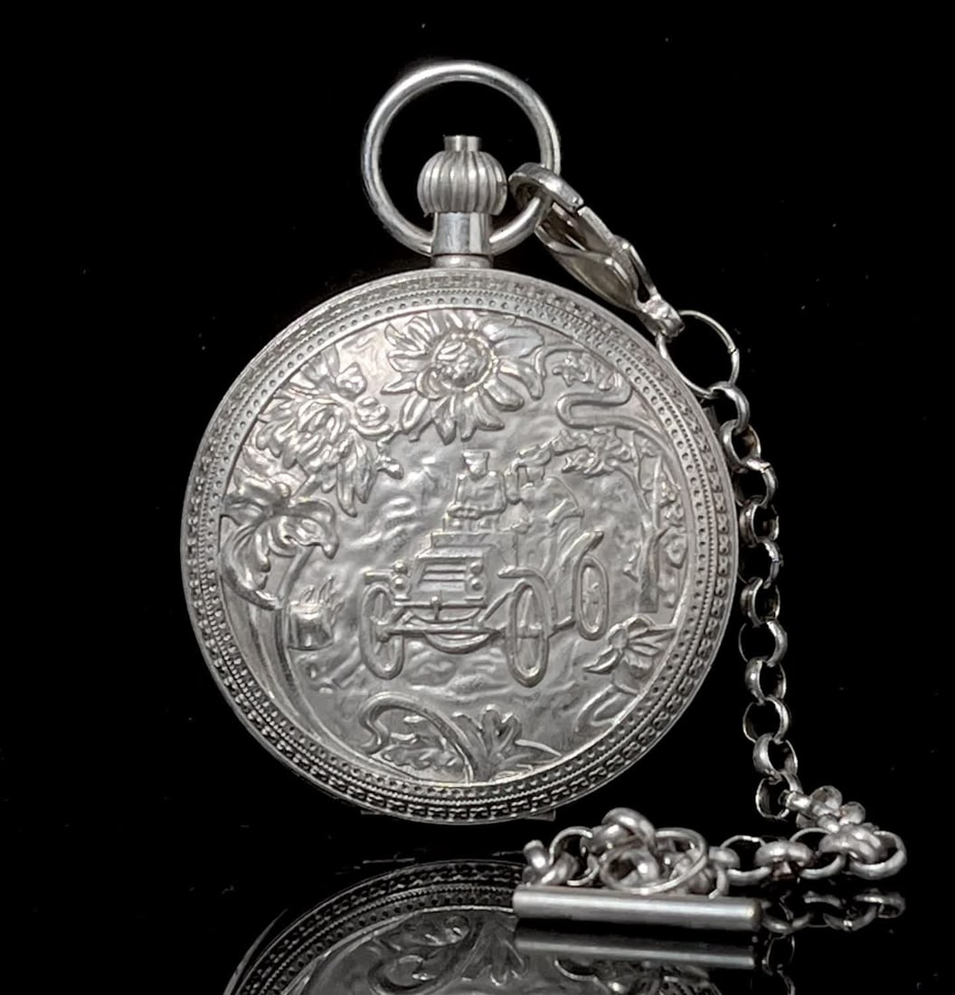A late Qing dynasty double-open pocket watch: In the late Qing dynasty, I open my pocket watch in pairs SIZE: D:55mm (The Dimensions Of All Batches Are Manually Measured.If You Need More Detailed Information, Please Contact Our Customer Service B