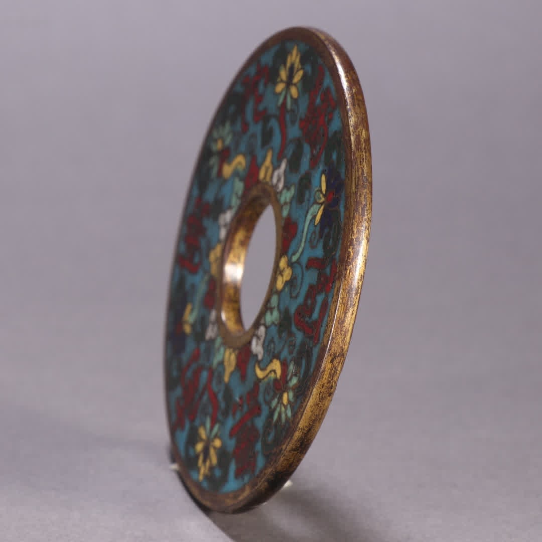One copper-inlaid cloisonne coin - 4