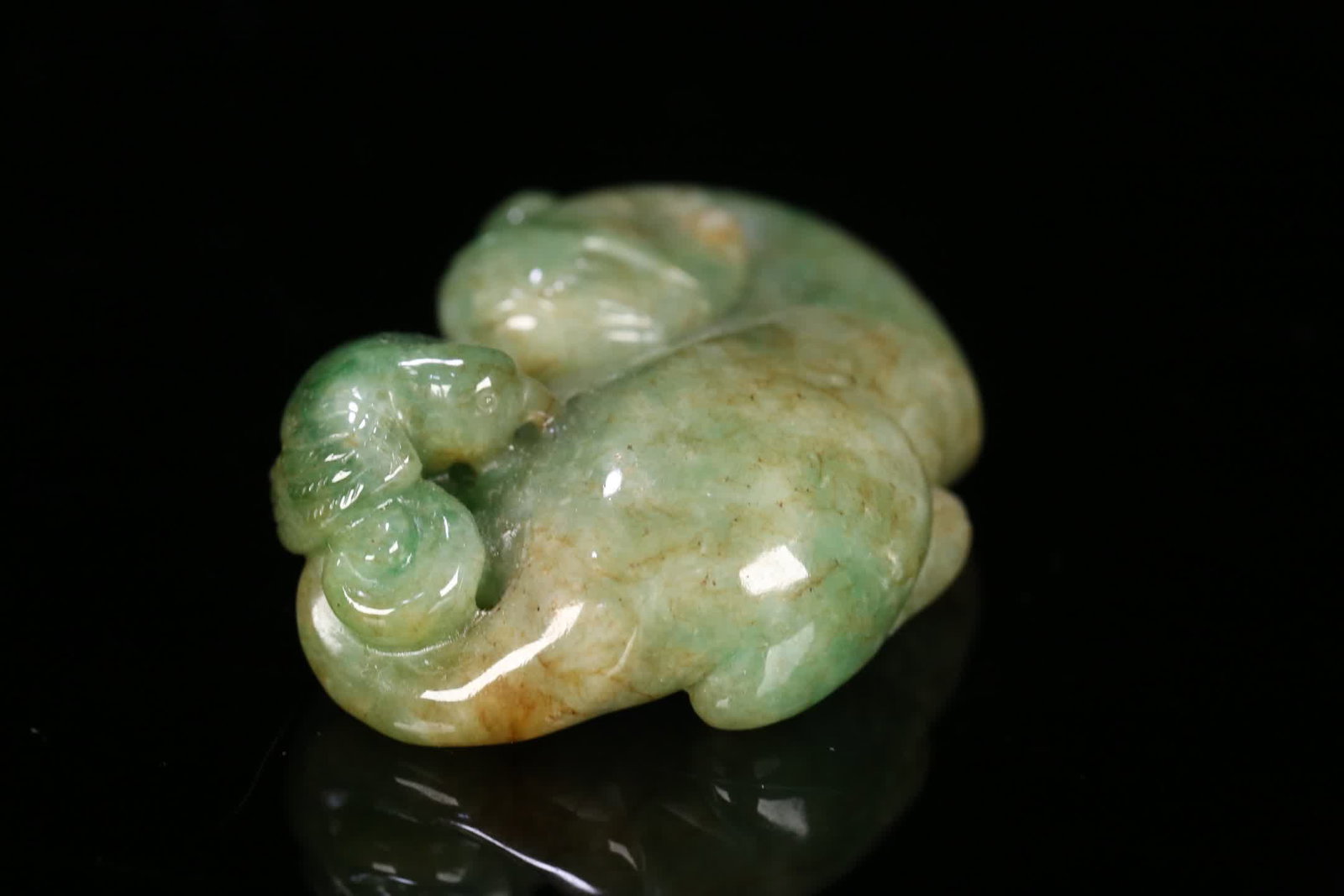 An old jadeite auspicious beast carving - 3