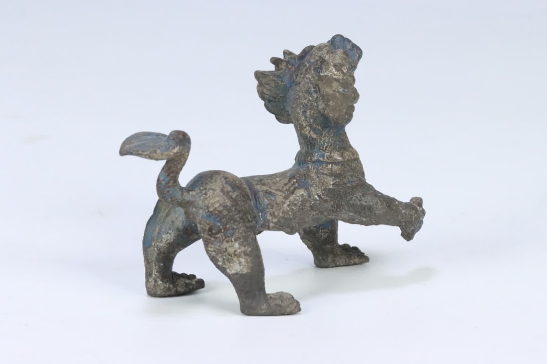 A bronze auspicious beast ornament - 4