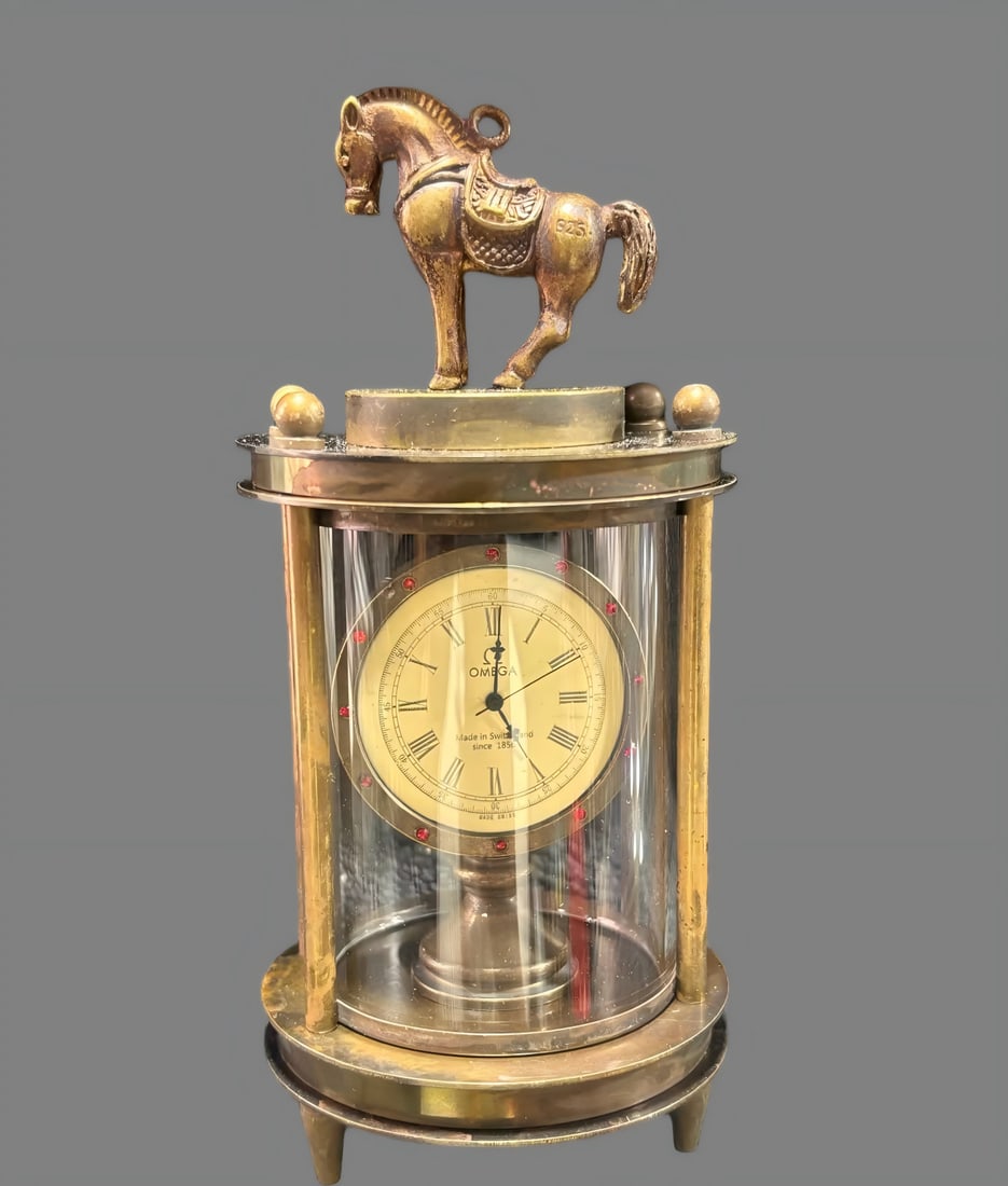 A mechanical clock from the late Qing dynasty that quickly arrived at Cheng Cheng: The late Qing dynasty arrived with the Cheng Mechanical Clock SIZE: H: Approximately 13cm (The Dimensions Of All Batches Are Manually Measured.If You Need More Detailed Information, Please Contact