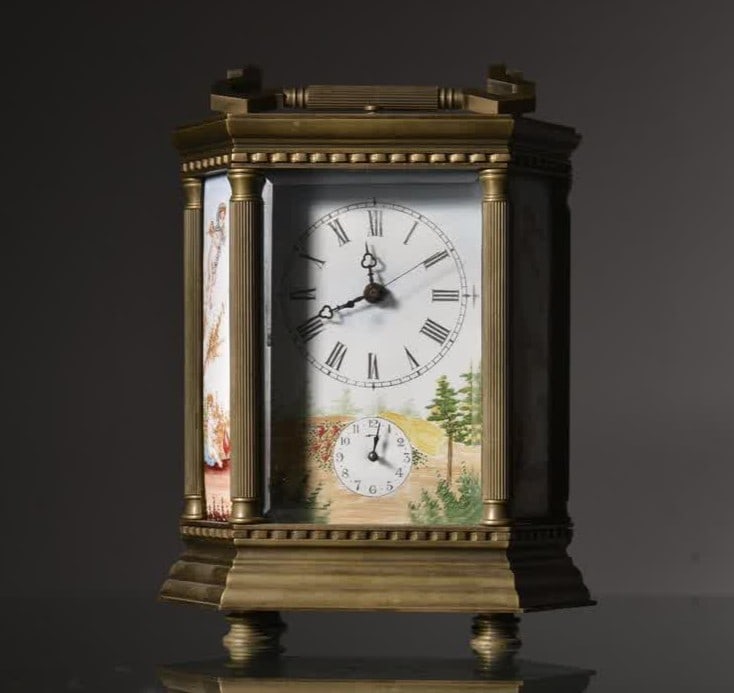 One bronze inlay enamel Western figure leather case clock: Bronze inlaid enamel Western figure leather case clock SIZE: H:20.5cm W:13cm (The Dimensions Of All Batches Are Manually Measured.If You Need More Detailed Information, Please Contact Our Customer