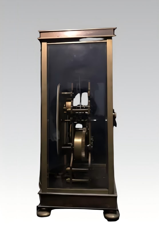 A late Qing Heng-style clock - 3