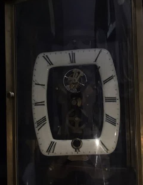 A late Qing Heng-style clock - 9