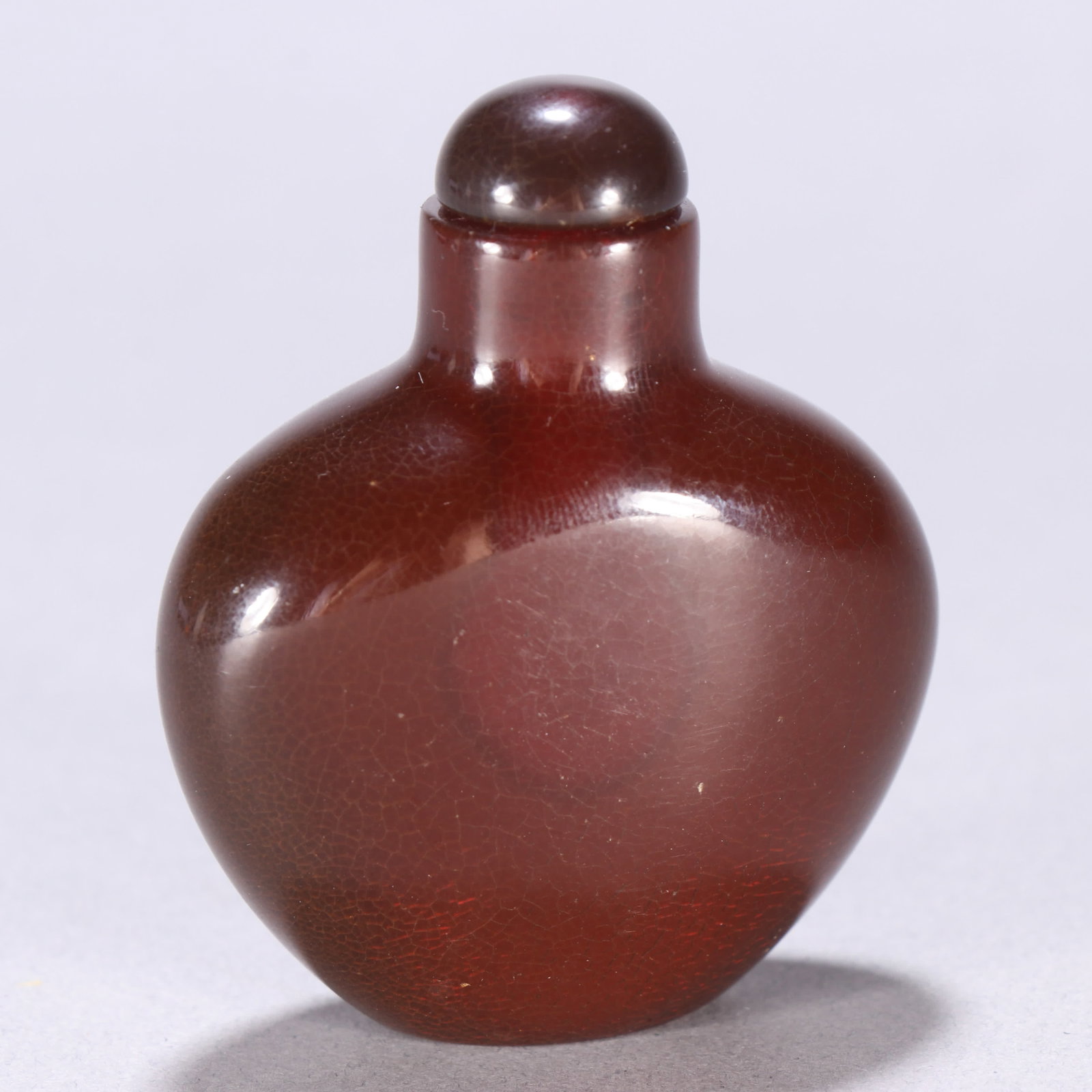 A Qing Dynasty amber snuff bottle - 2
