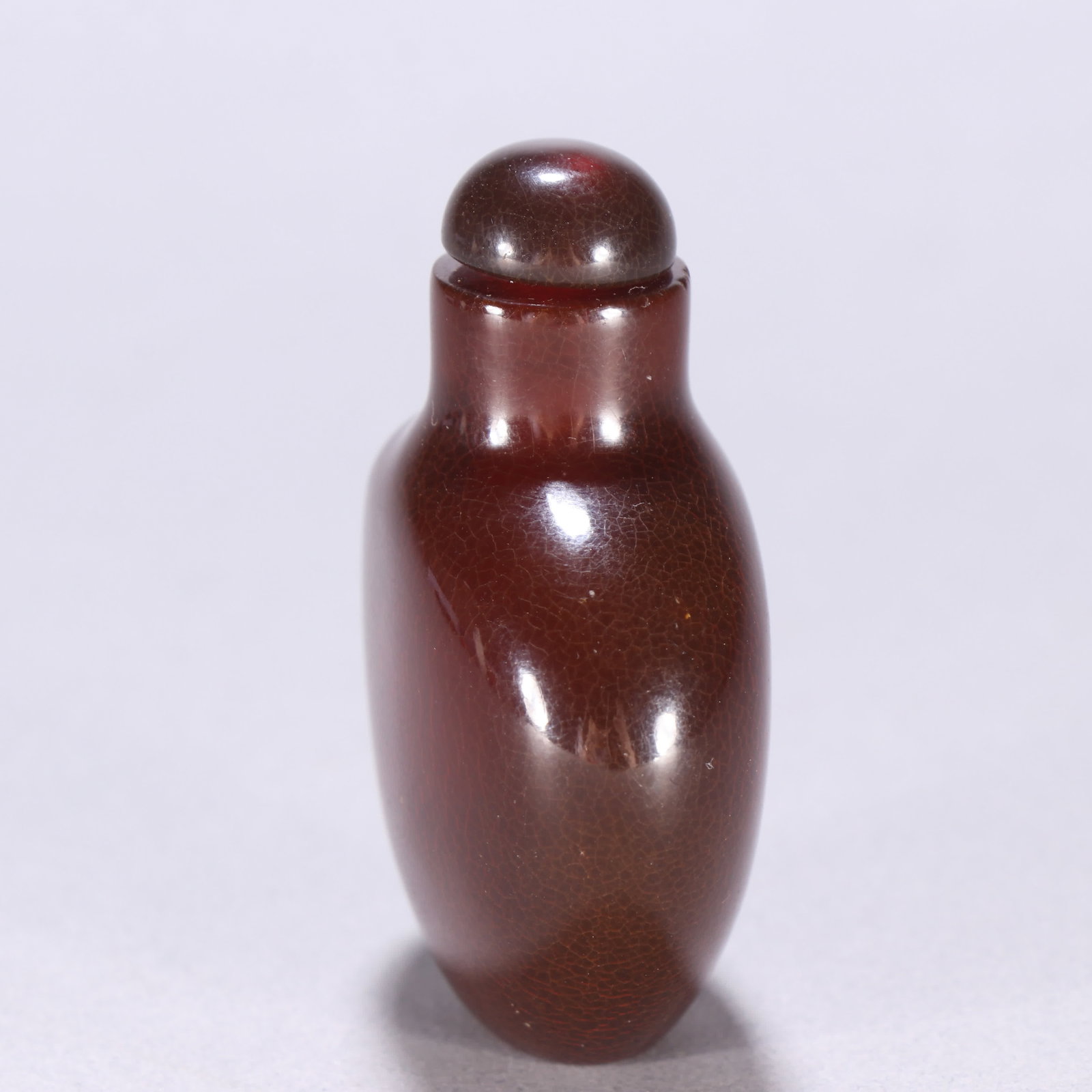 A Qing Dynasty amber snuff bottle - 4