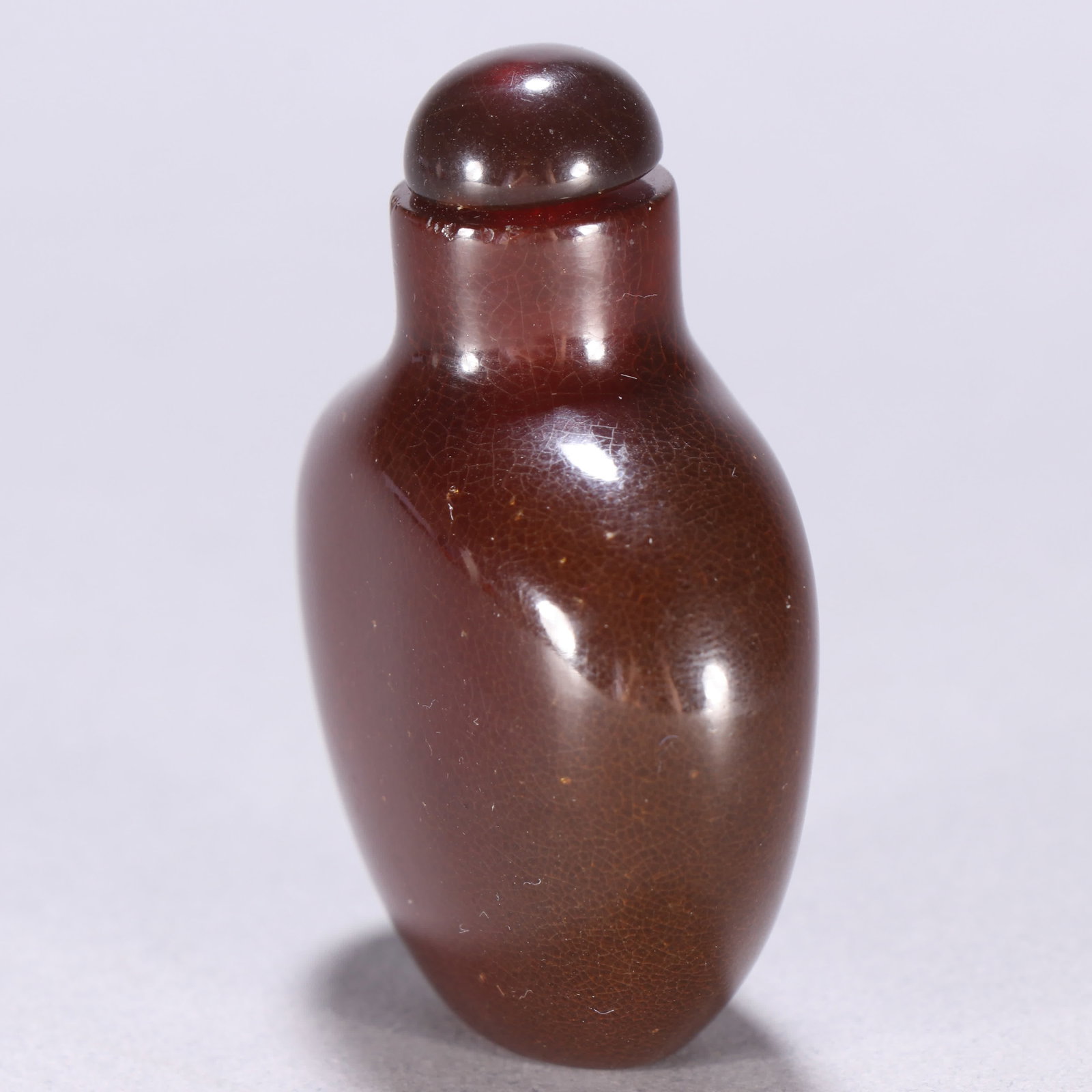A Qing Dynasty amber snuff bottle - 7