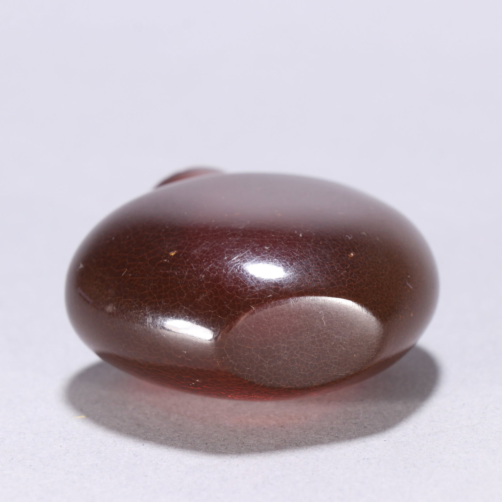 A Qing Dynasty amber snuff bottle - 9