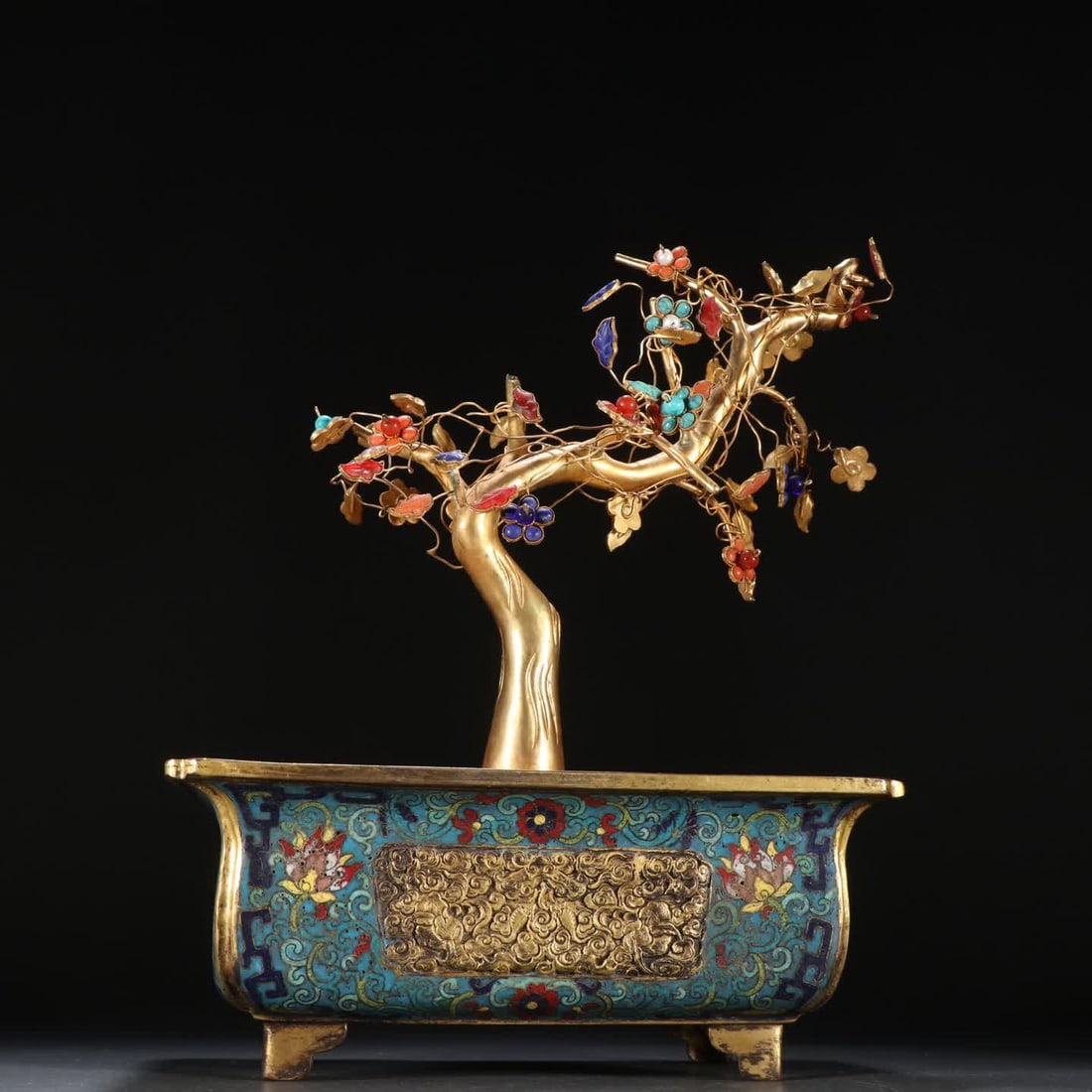 A Qing Dynasty copper gilt cloisonne inlaid bonsai: Qing Dynasty gilt cloisonne inlaid bonsai SIZE: H:28.5cm W:21cm W:1487g (The Dimensions Of All Batches Are Manually Measured.If You Need More Detailed Information, Please Contact Our Customer Service