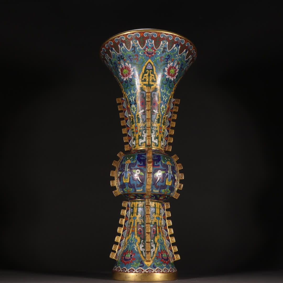 A Qing Dynasty bronze-bodied cloisonne enamel lotus flower gu with entwined branches: Qing Dynasty copper-bodied cloisonne enamel lotus flower gu SIZE: H:42cm W:19cm W:5160.4g (The Dimensions Of All Batches Are Manually Measured.If You Need More Detailed Information, Please Contact
