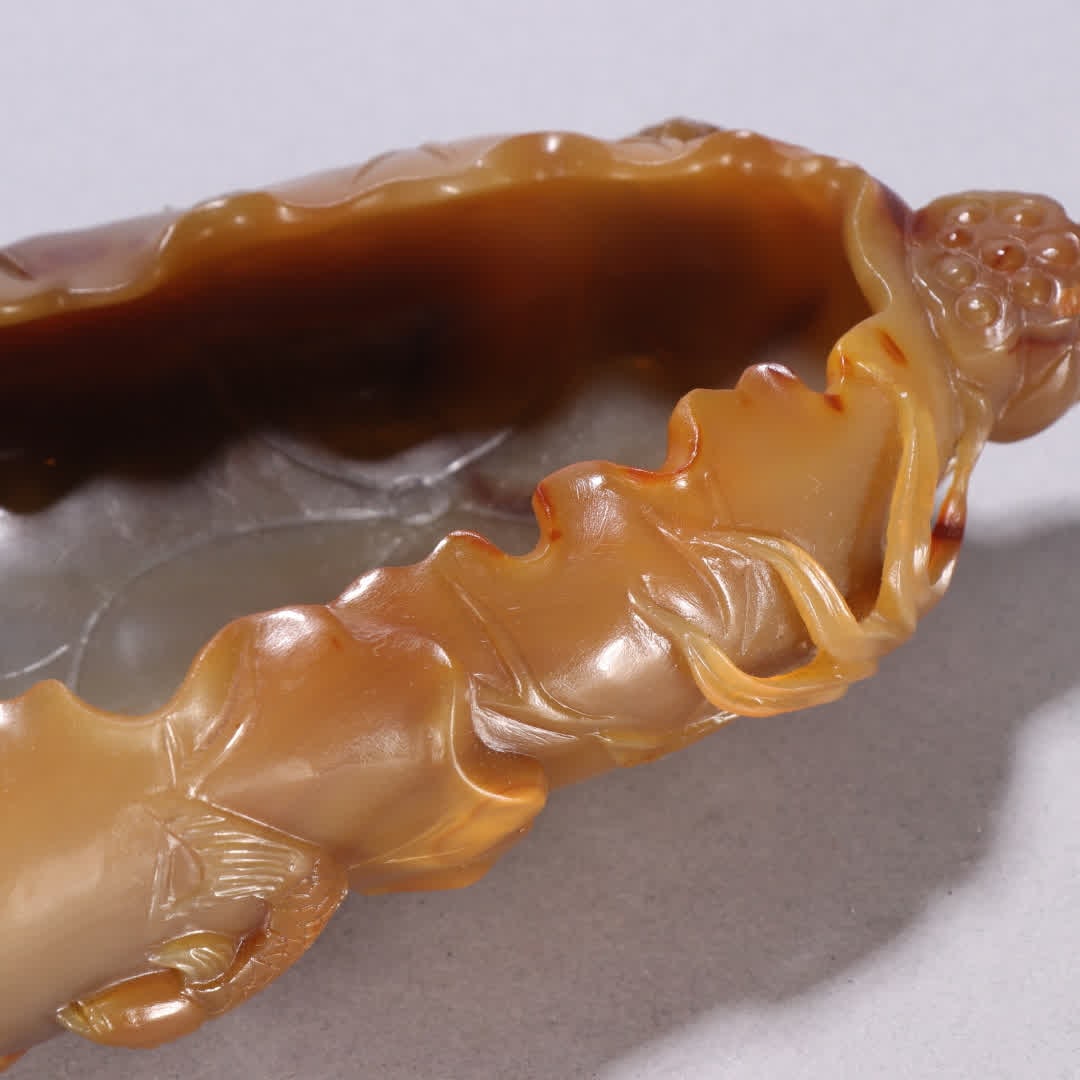One piece is an agate lotus leaf washer with lotus leaf patterns - 3