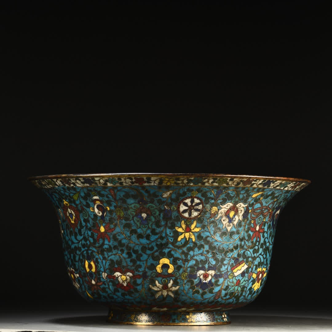 A large Ming dynasty cloisonne bowl: Ming Dynasty cloisonne large bowl SIZE: H:14cm W:28.5cm W:2246g (The Dimensions Of All Batches Are Manually Measured.If You Need More Detailed Information, Please Contact Our Customer Service Before