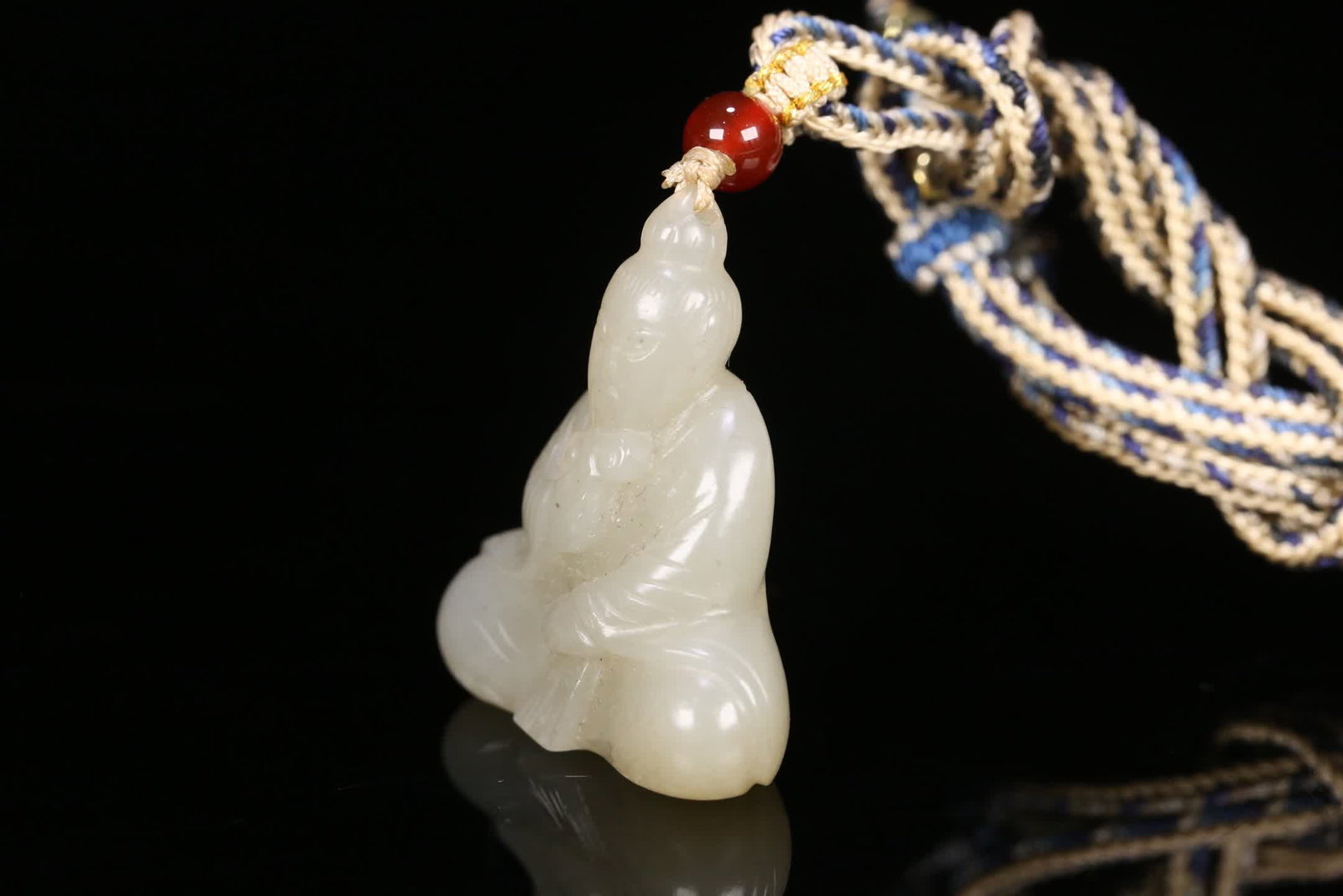 A Hetian jade figure pendant - 2