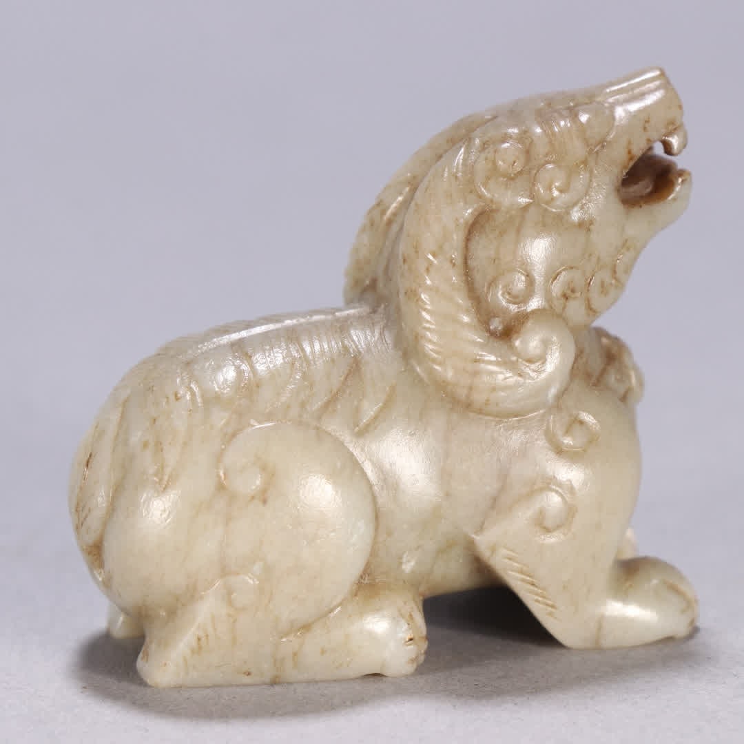 A Hetian jade auspicious beast ornament - 6