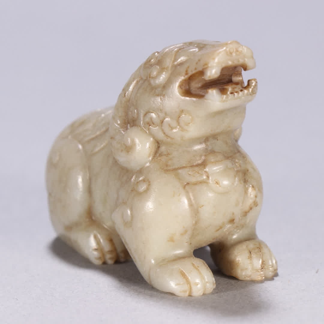 A Hetian jade auspicious beast ornament - 7