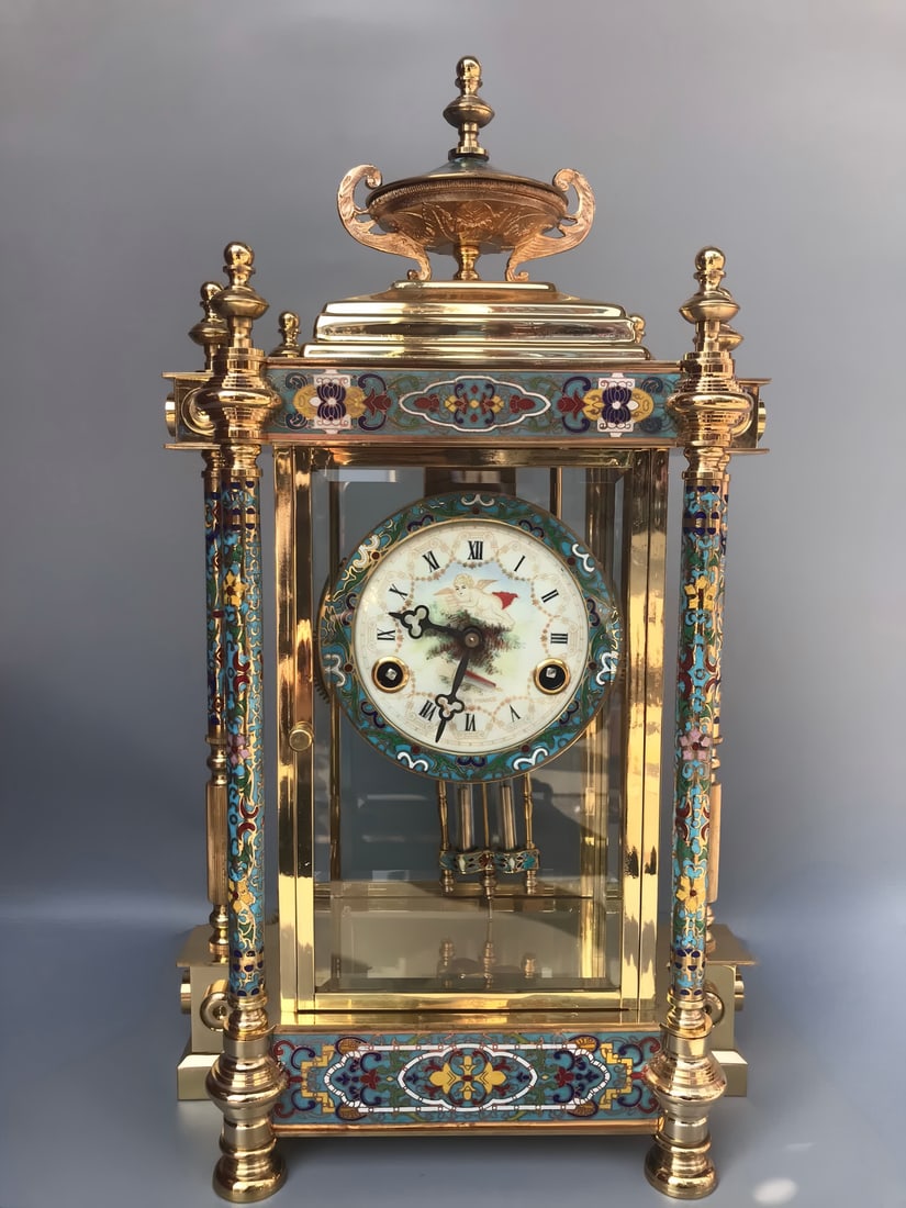 A late Qing dynasty European-style cloisonne old table clock: Late Qing European cloisonne old hand clock SIZE: 27x15x48cm (The Dimensions Of All Batches Are Manually Measured.If You Need More Detailed Information, Please Contact Our Customer Service Before