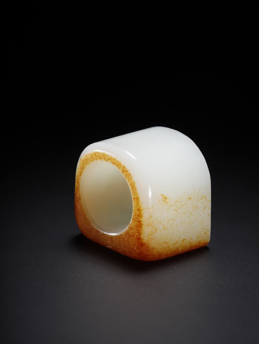 A Hetian jade thumb ring - 11