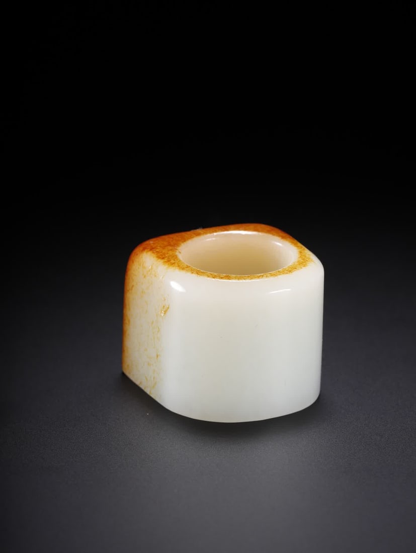 A Hetian jade thumb ring - 3