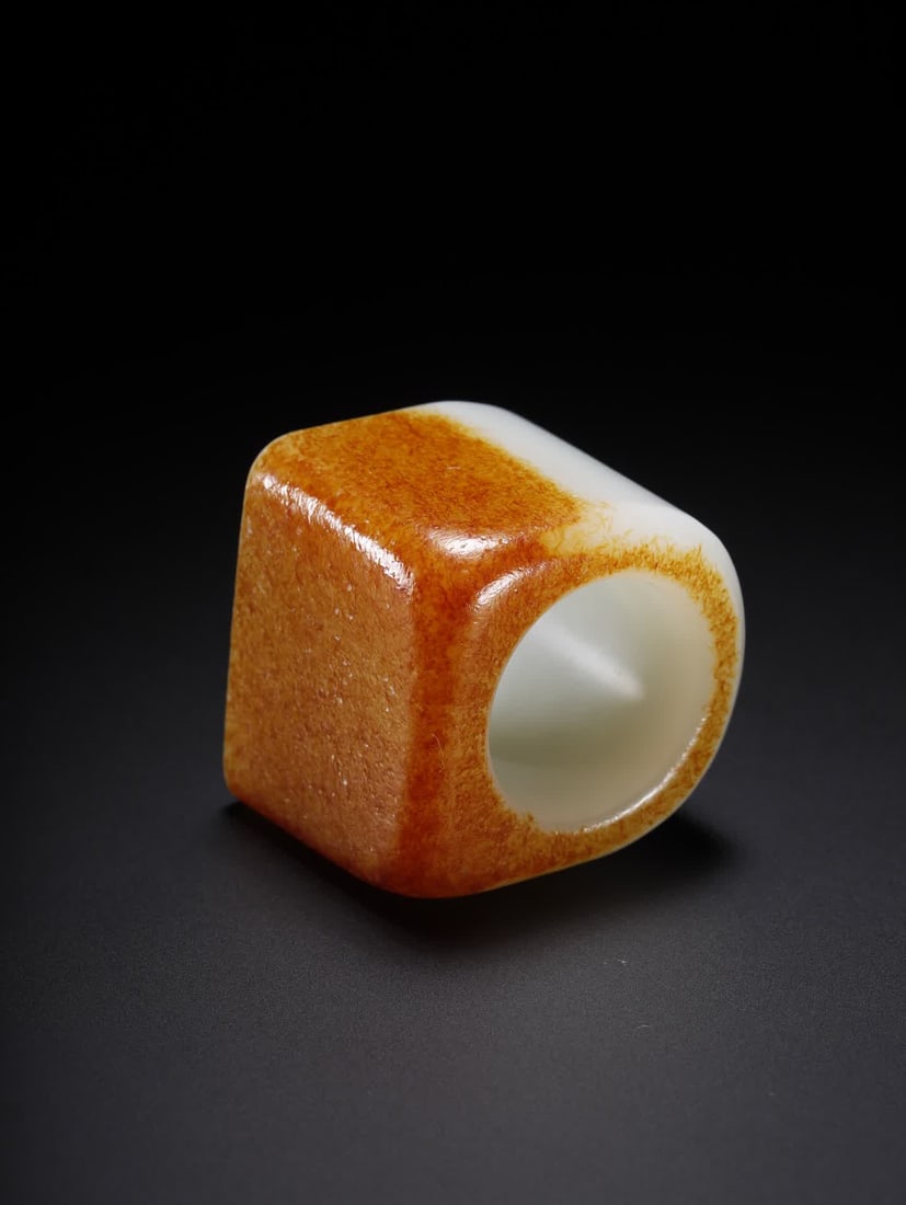 A Hetian jade thumb ring - 8