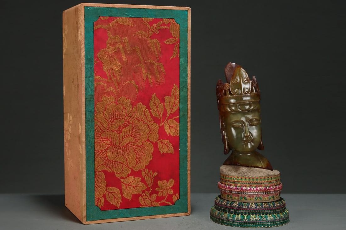 An Exquisite White Jade Buddha head - 2