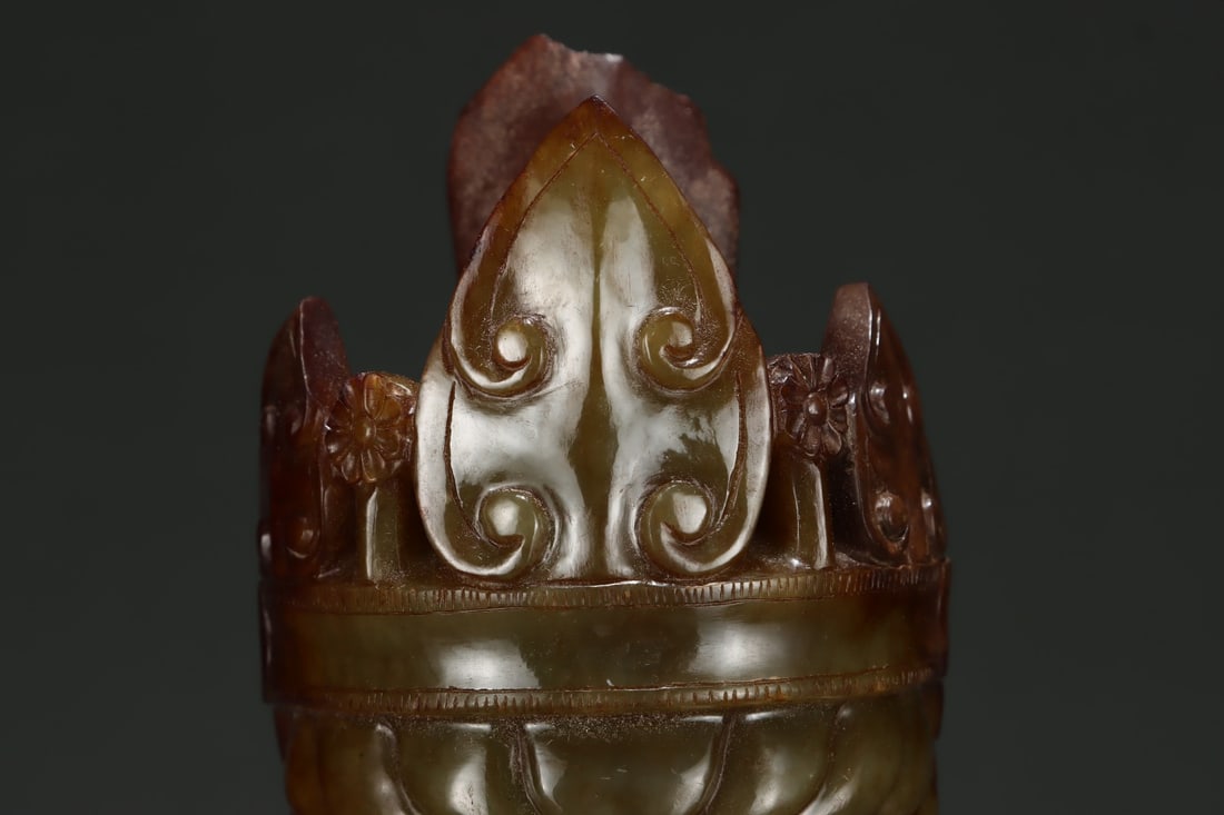 An Exquisite White Jade Buddha head - 4