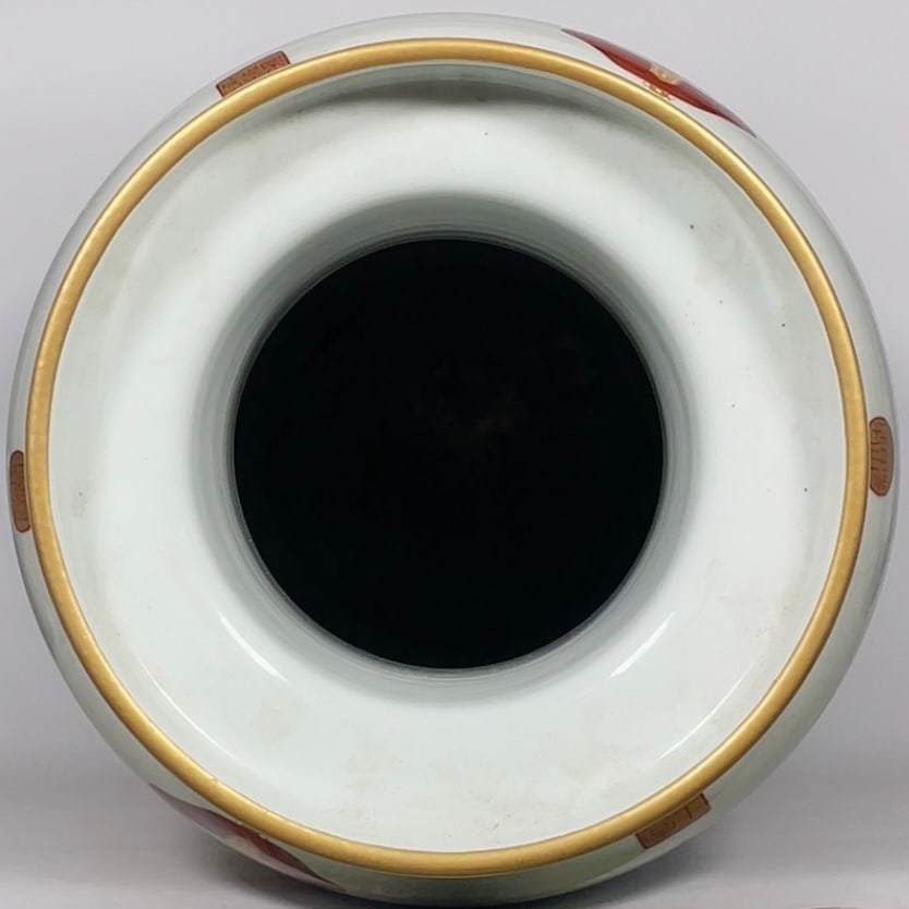 An Exquisite Enamel Figure Pattern Vase - 7