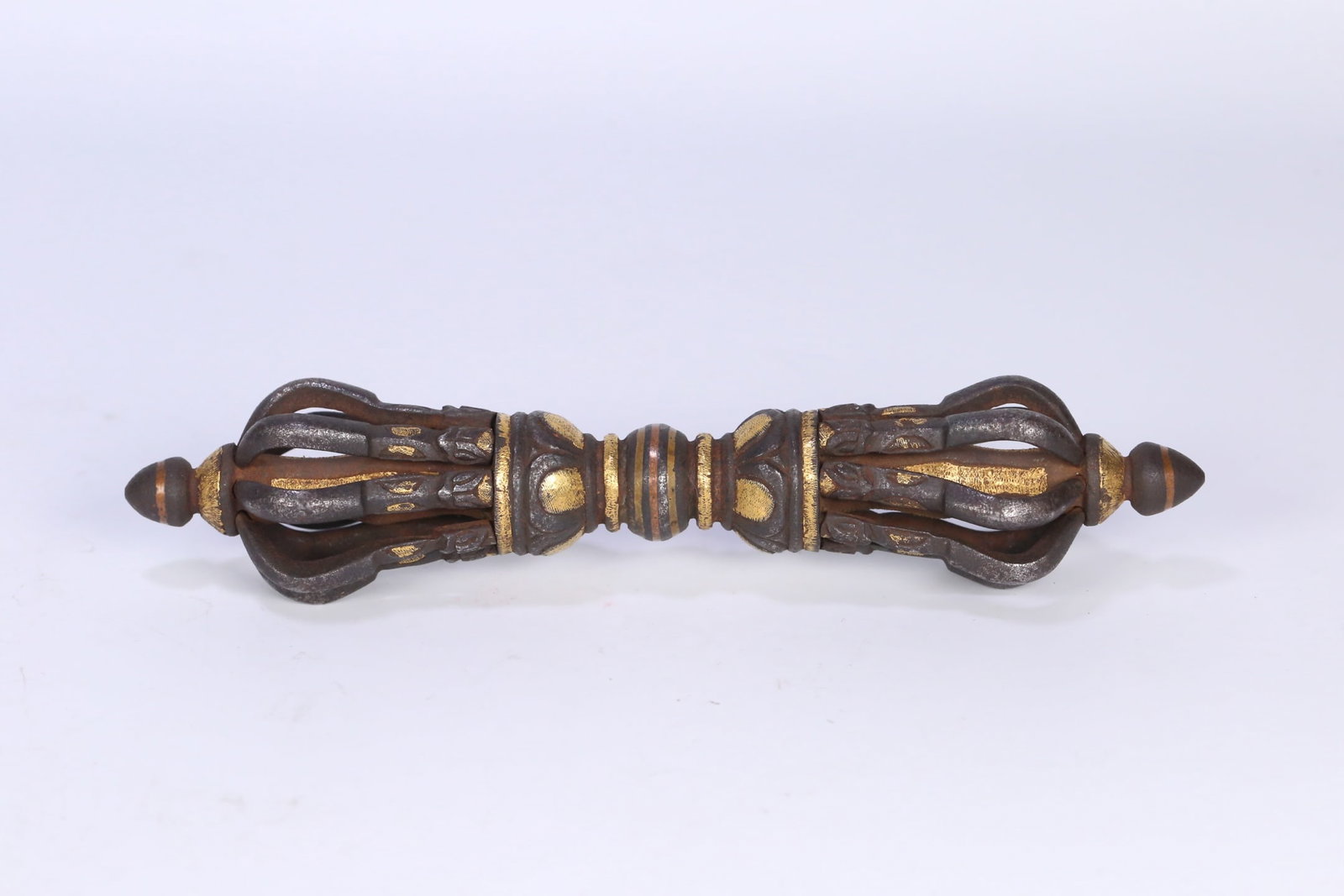 An Exquisite Iron gilding Vajry Pestle (1 of 9)