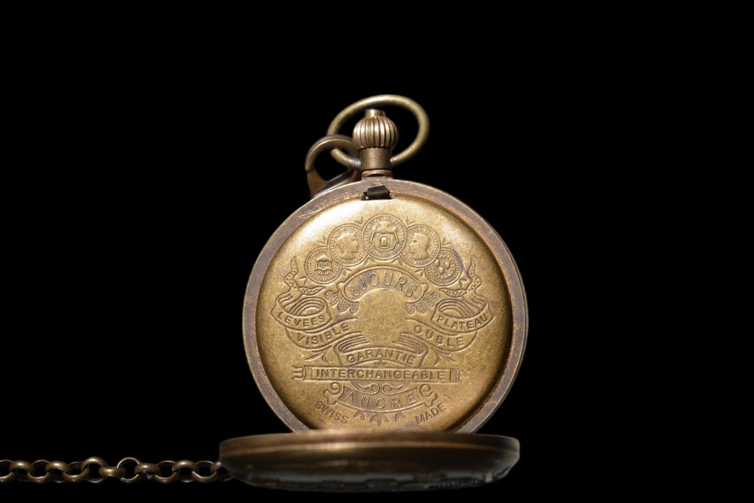 An Exquisite Bronze Pocket watch - 6