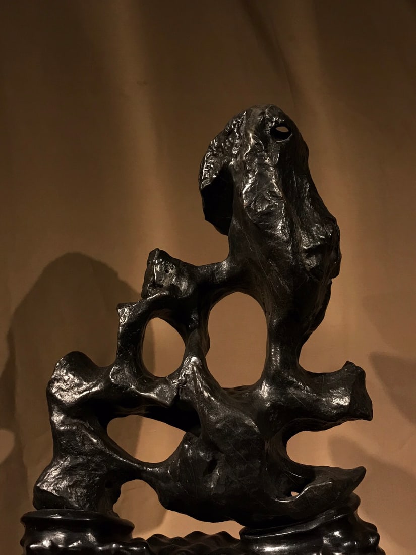 An Exquisite Taihu Stone Ornament - 2