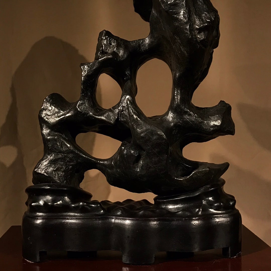 An Exquisite Taihu Stone Ornament - 3