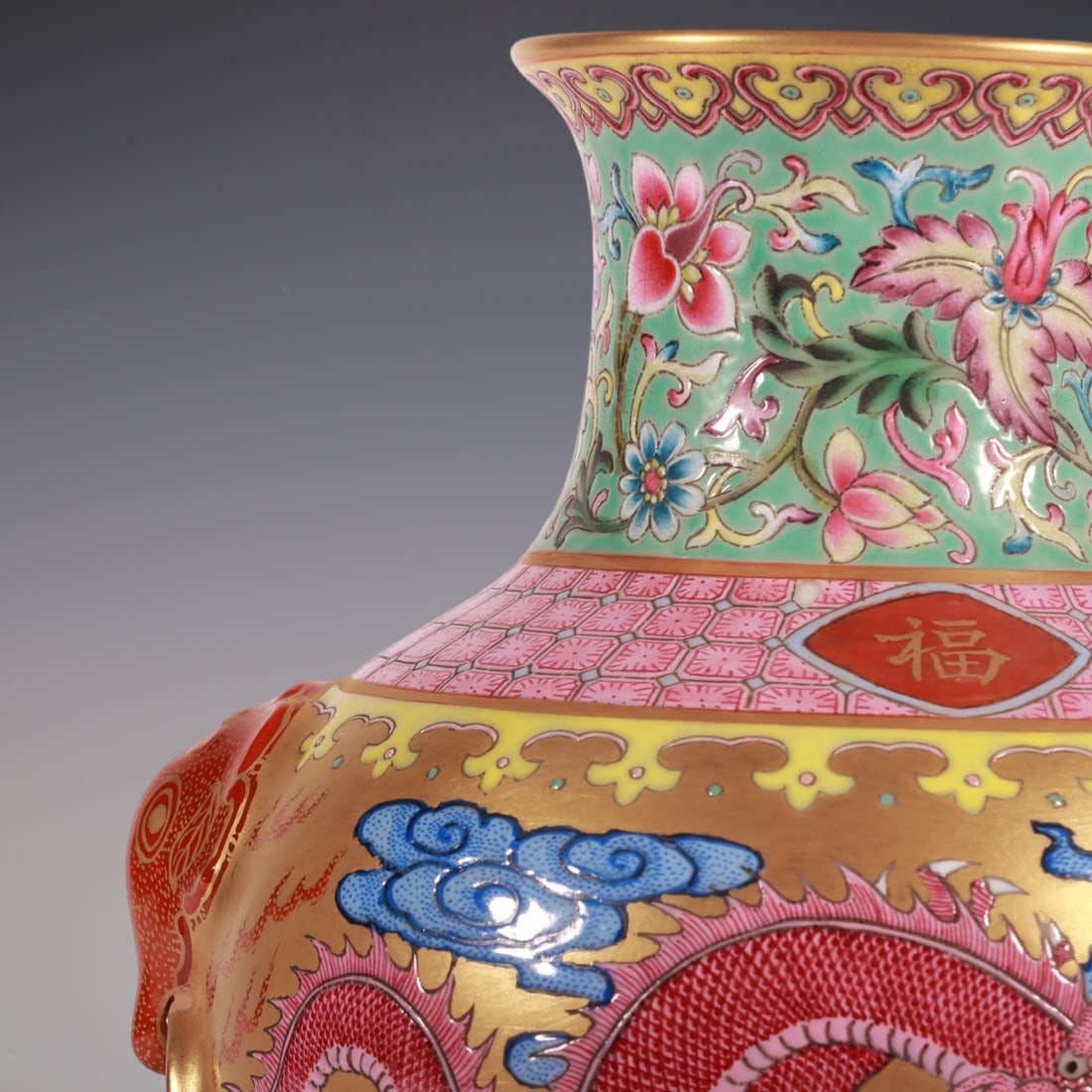 An Exquisite Enamel Lotus Pattern Dragon Pattern Double-Ears Vase - 2