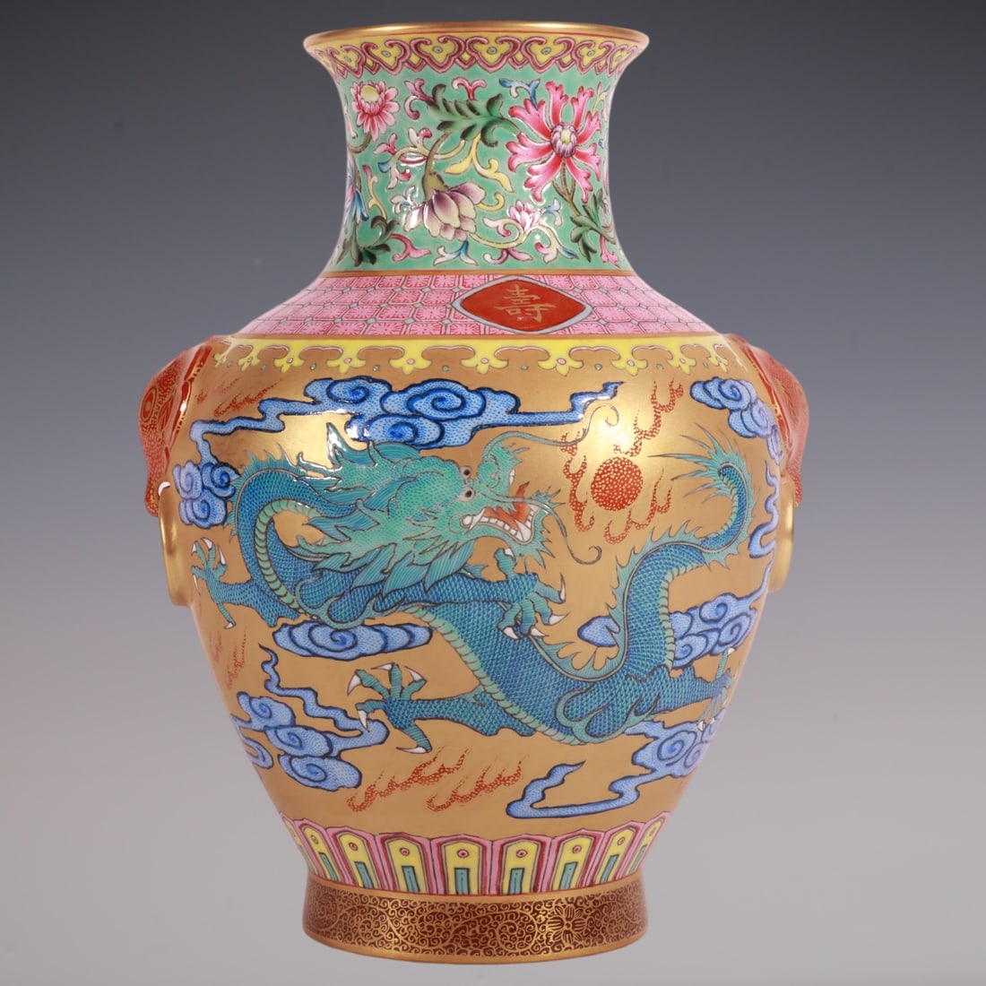 An Exquisite Enamel Lotus Pattern Dragon Pattern Double-Ears Vase - 5