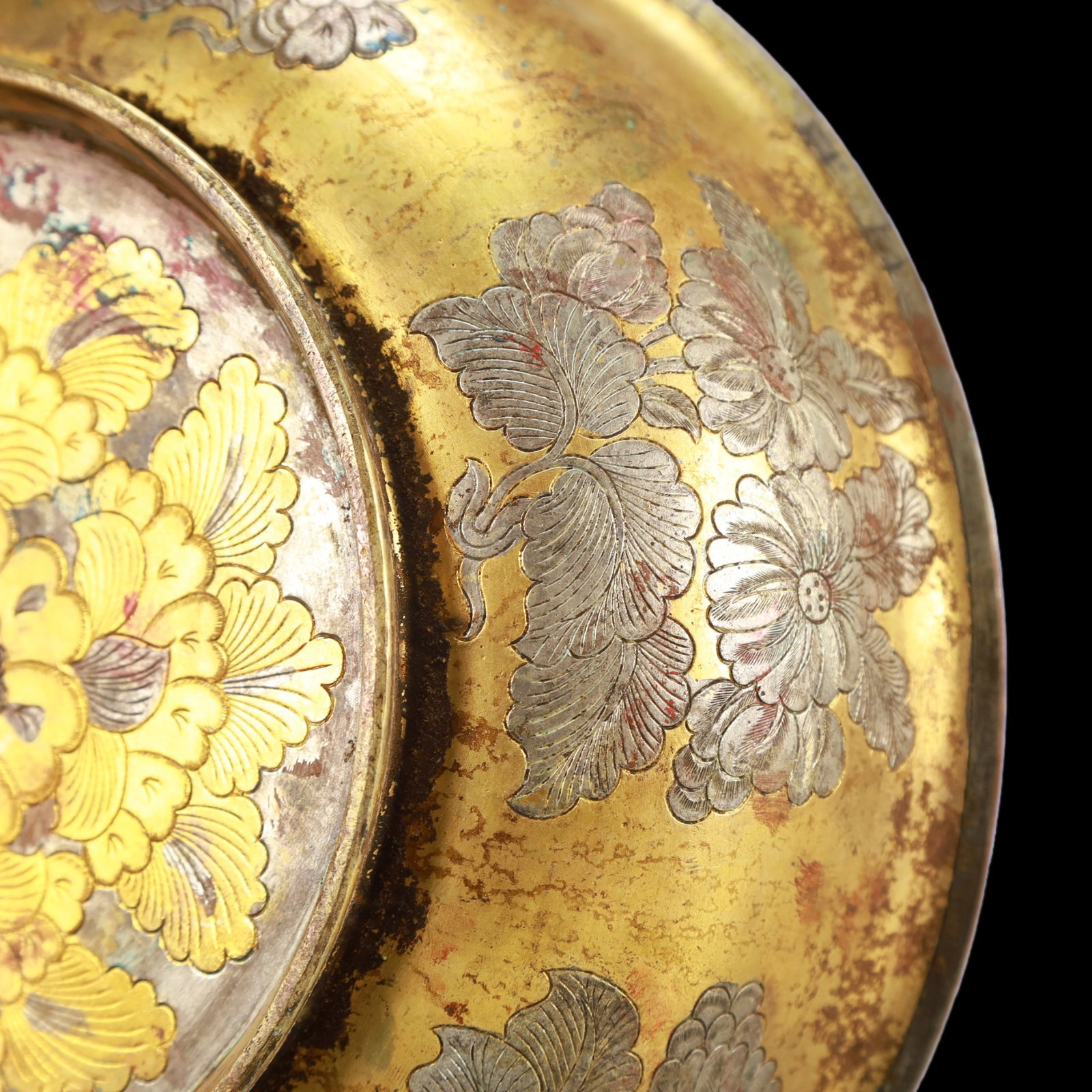 A Exquisite Gilt Bronze Flower Pattern Bowl - 10
