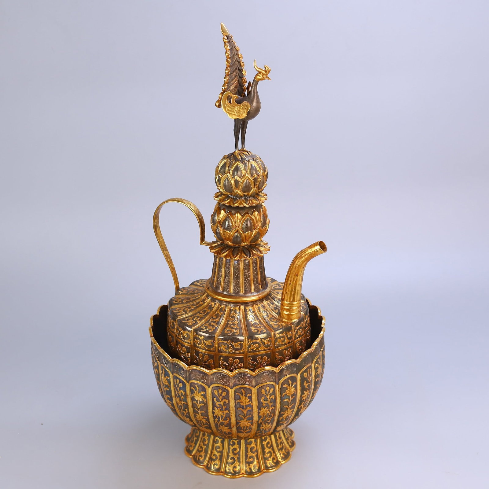 An Exquisite Gilt Bronze Flower Pattern Ewer - 4