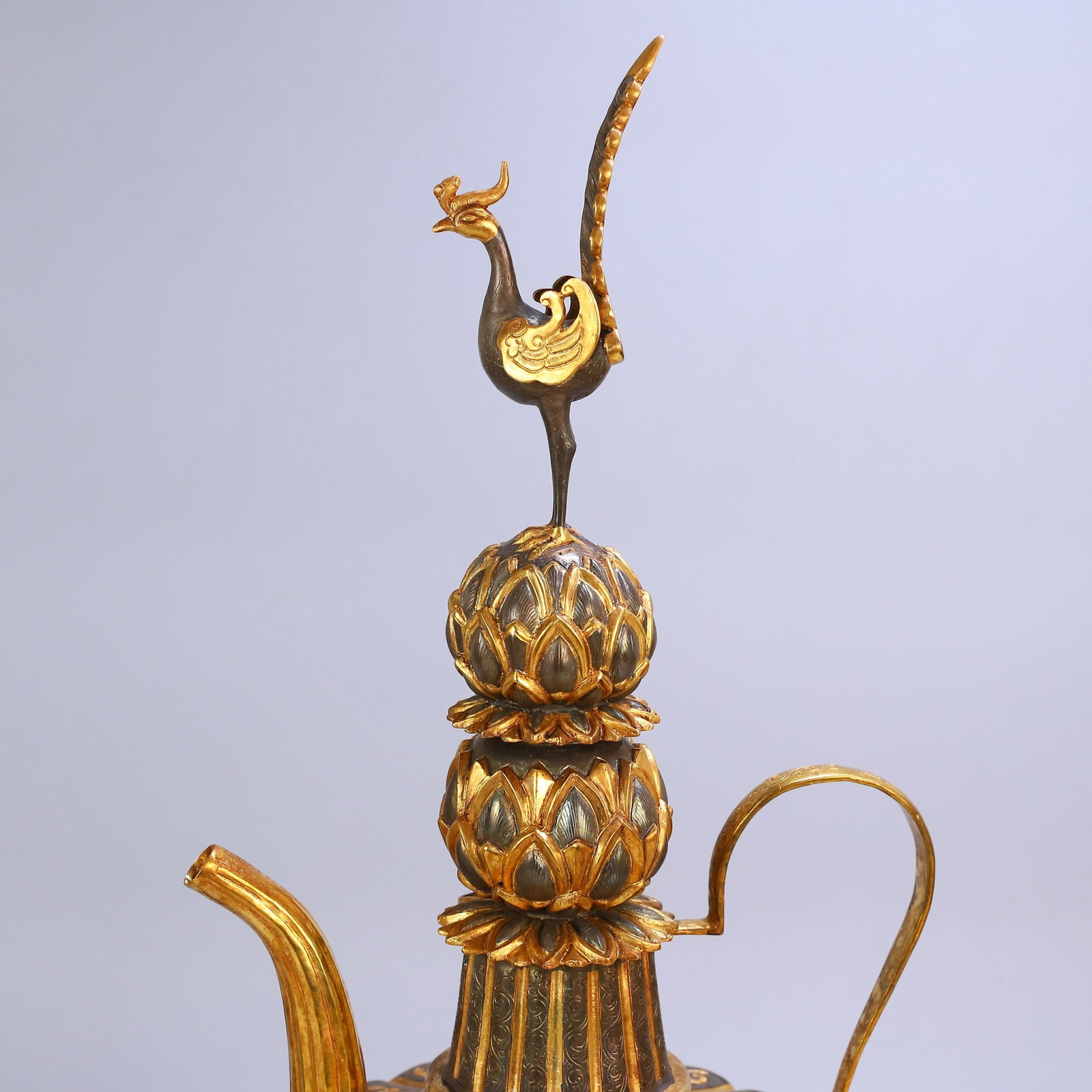 An Exquisite Gilt Bronze Flower Pattern Ewer - 7
