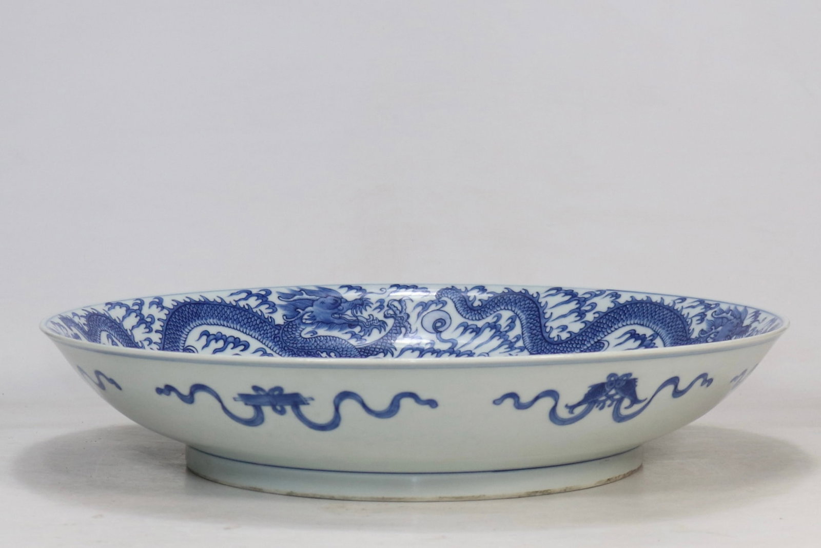 An Exquisite Blue and White Dragon Pattern Plate - 3