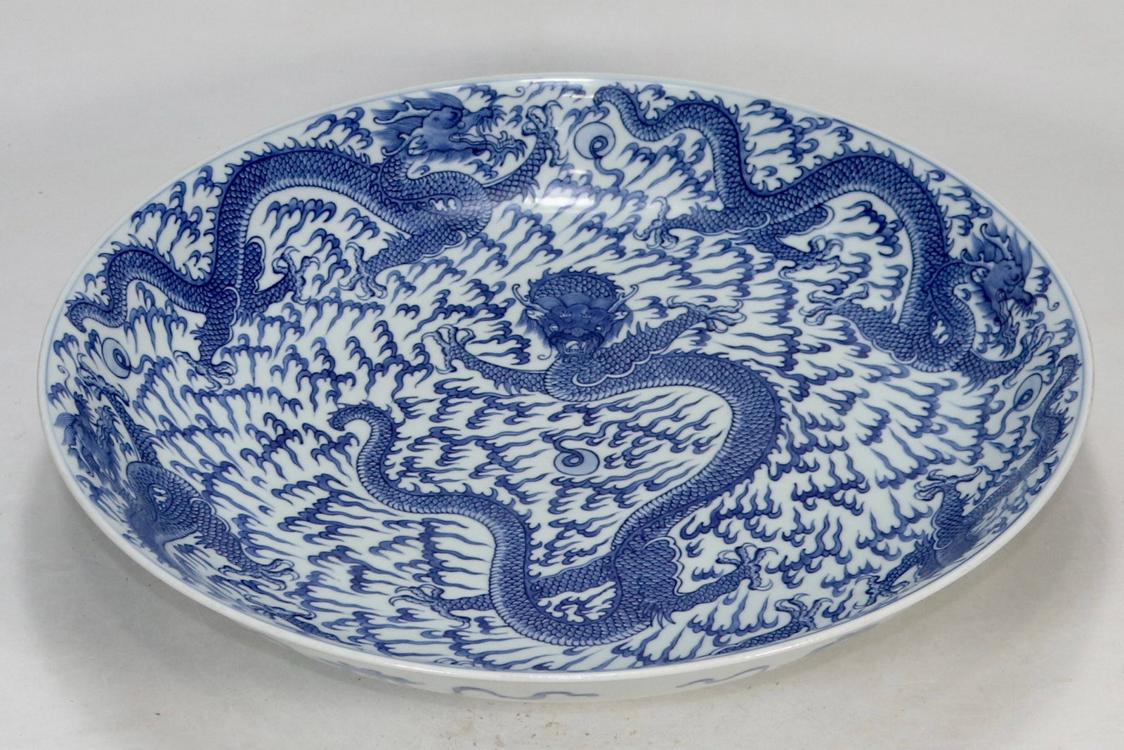 An Exquisite Blue and White Dragon Pattern Plate - 5