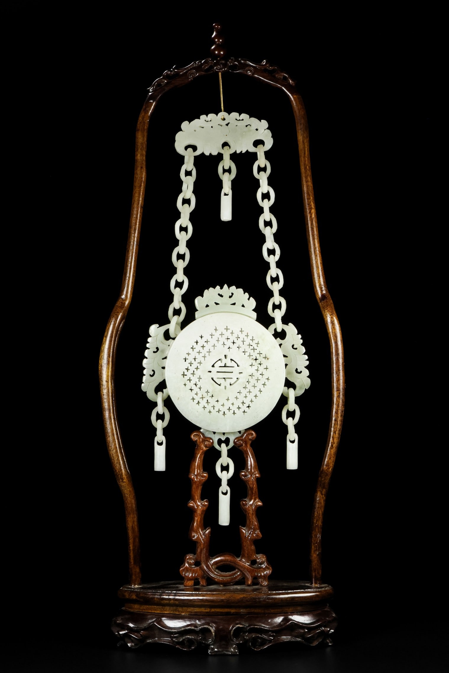 An Exquisite White Jade Double-Ears Censer: An Exquisite White Jade Double-Ears Censer Qing Dynasty, China Size:35cmx14cmx3cm Weight:402g (The Dimensions Of All Batches Are Manually Measured.If You Need More Detailed Information, Please Contact