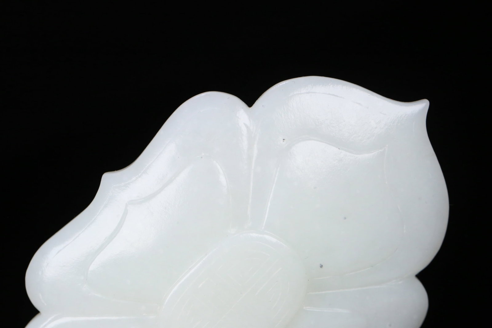 An Exquisite White Jade Candlestick - 8