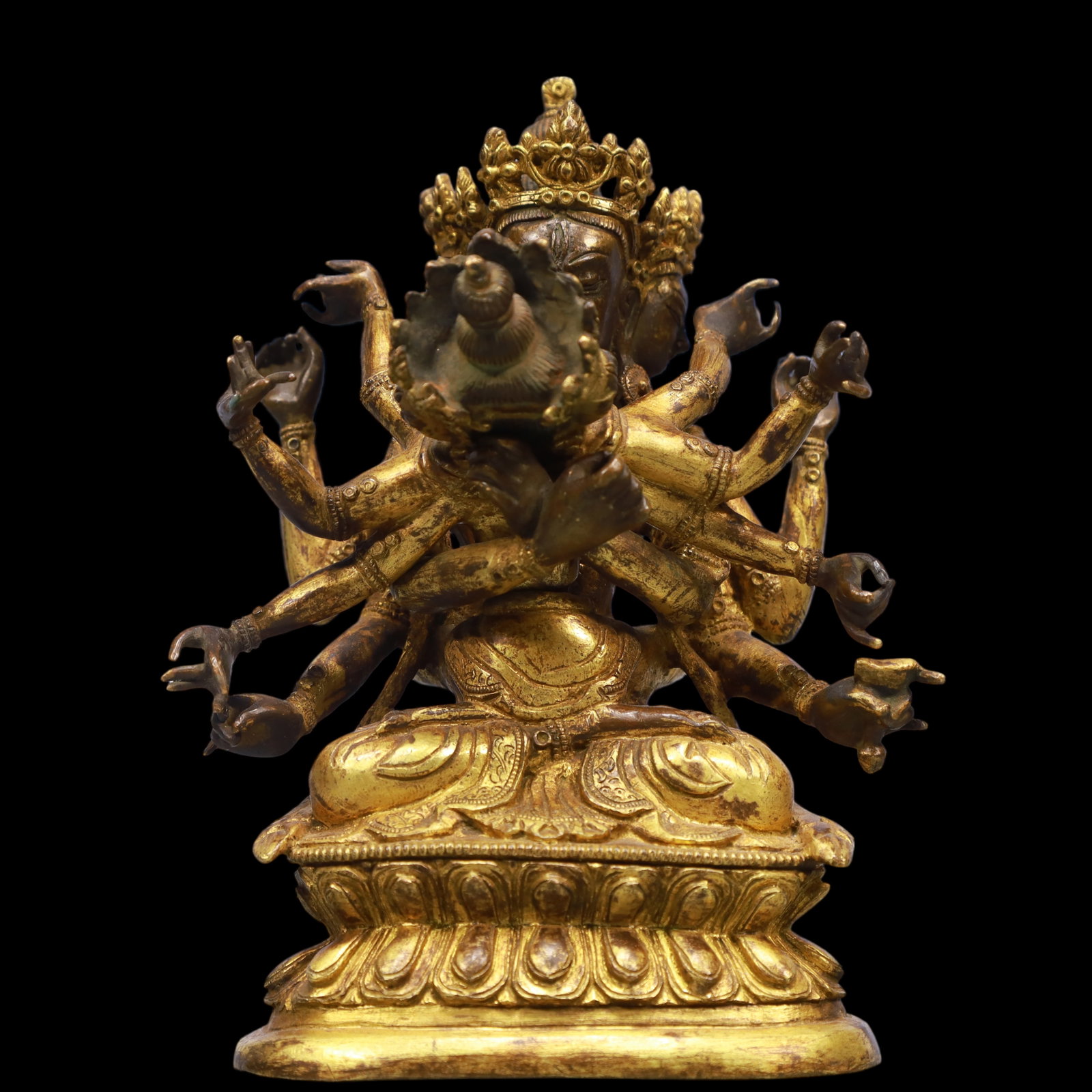 An Exquisite Gilt Bronze Statue of Chakrasamvara: An Exquisite Gilt Bronze Statue of Chakrasamvara Ming Dynasty, China Size:10cmx7cmx17cm Weight:1900g (The Dimensions Of All Batches Are Manually Measured.If You Need More Detailed Information, Please