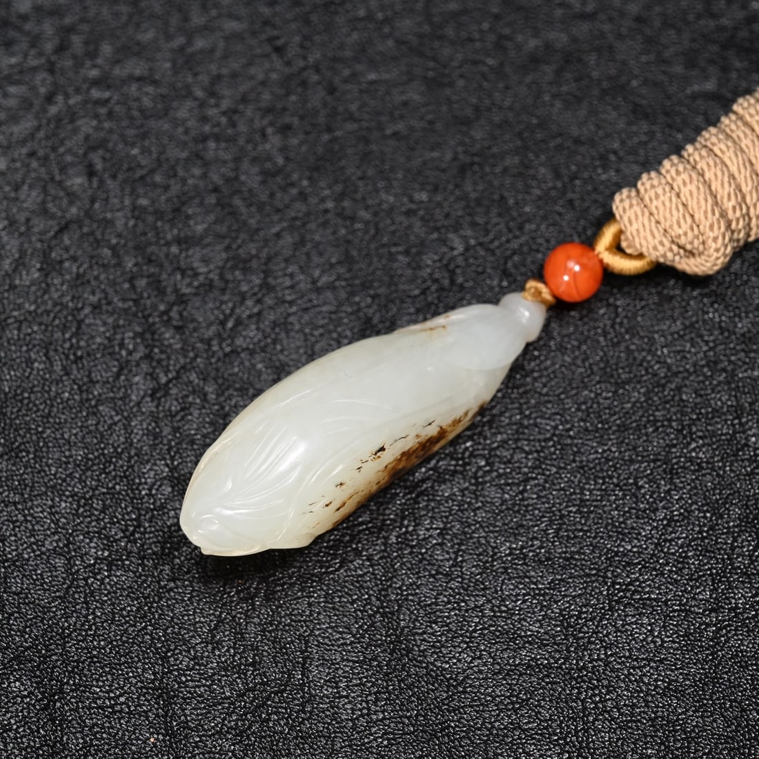 An Exquisite White Jade Pendant - 5