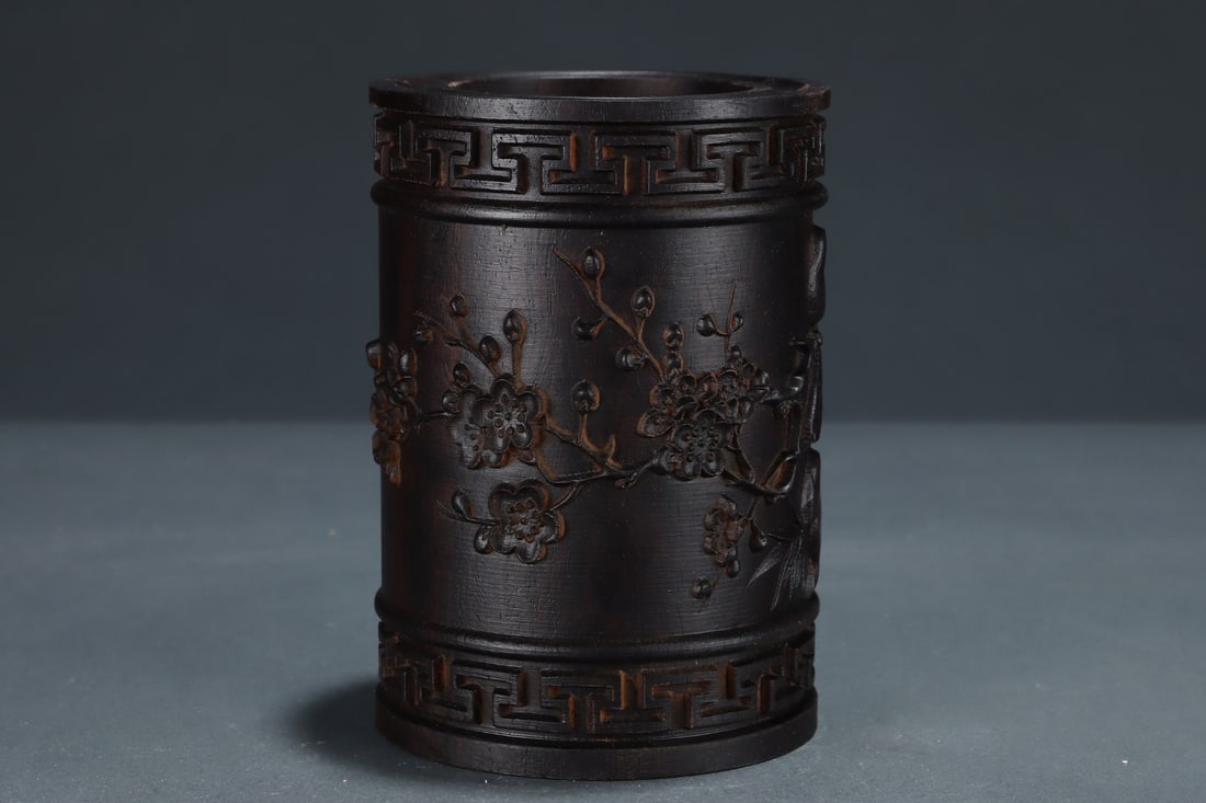 An Exquisite Eaglewood Flower and Bird Pattern Brush Pot - 3