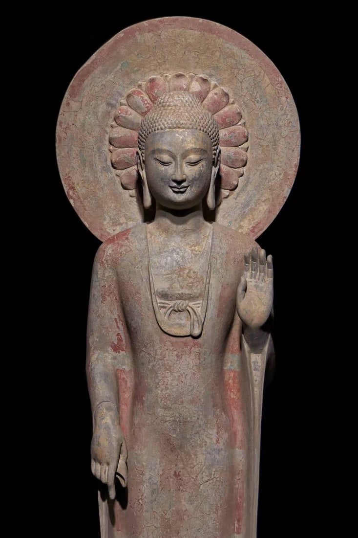 An Exquisite Limestone Painted Color Buddha Statue - 4