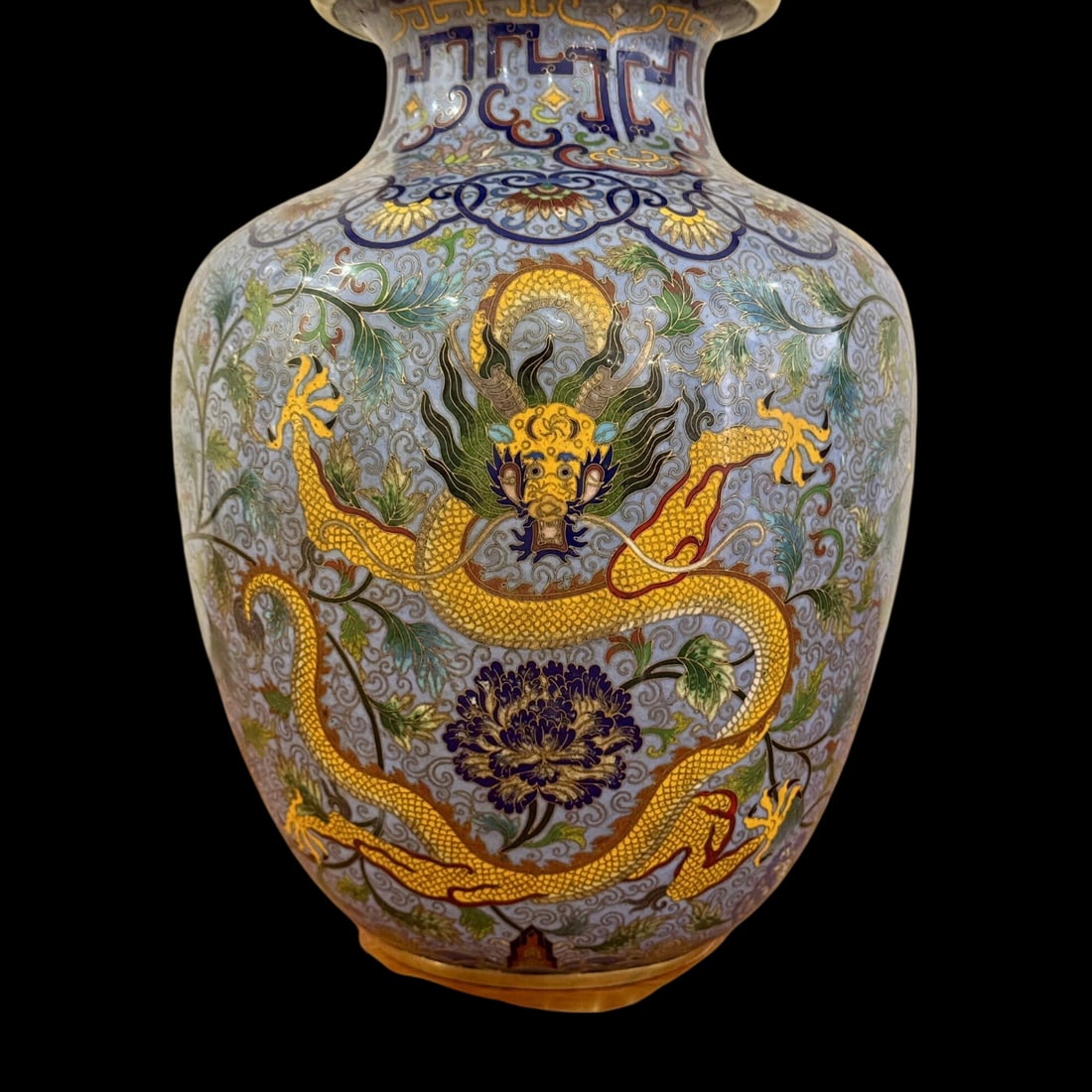 An Exquisite Cloisonne Dragon Phoenix Pattern Lotus Pattern Seawater Pattern Vase - 3