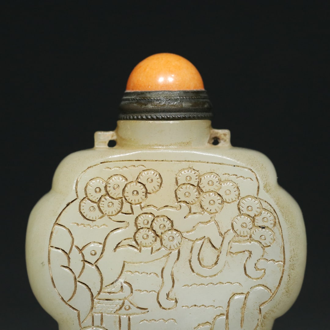 An Exquisite White Jade Pine Pattern Snuff Bottle - 5