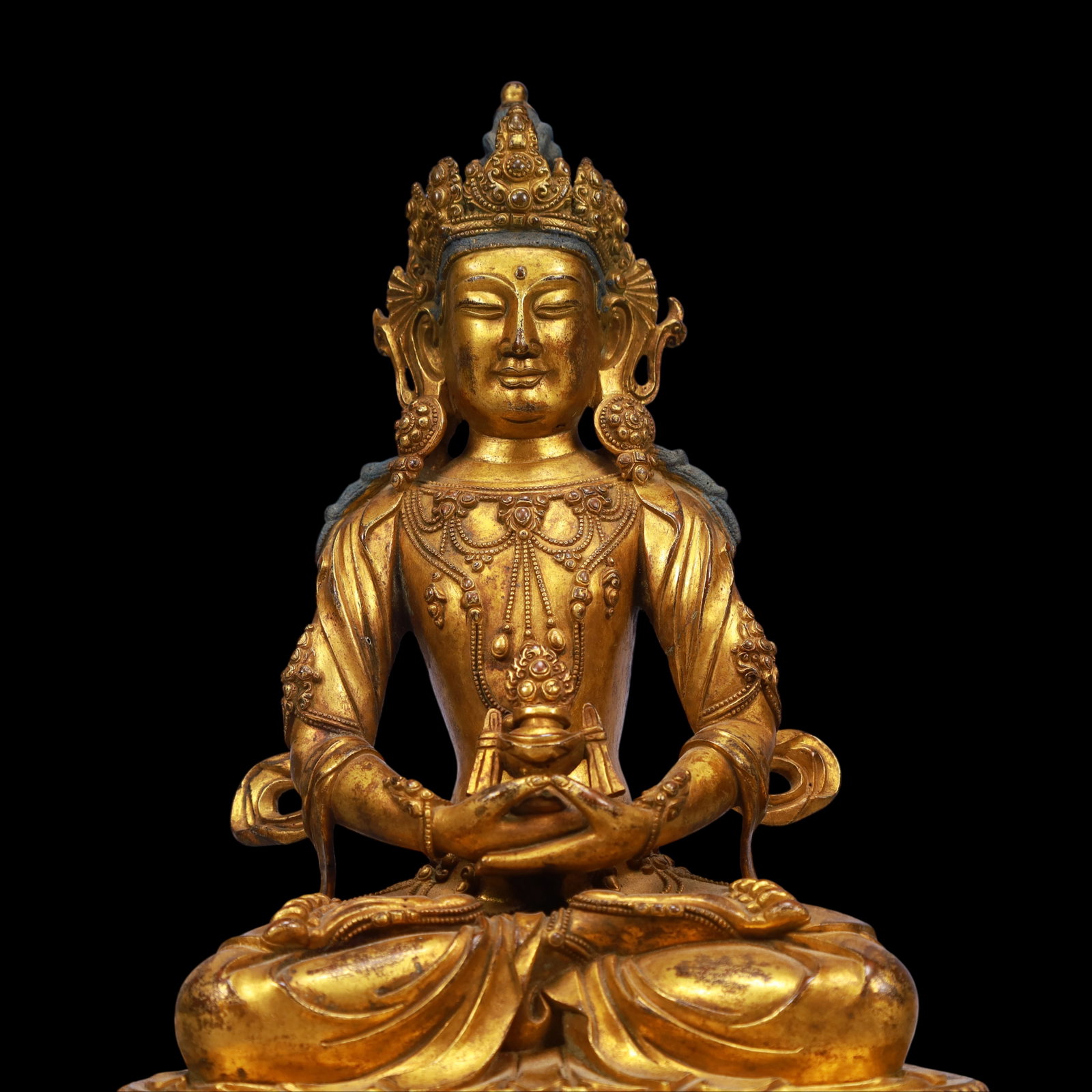 An Exquisite Gilt Bronze Buddha Statue - 2